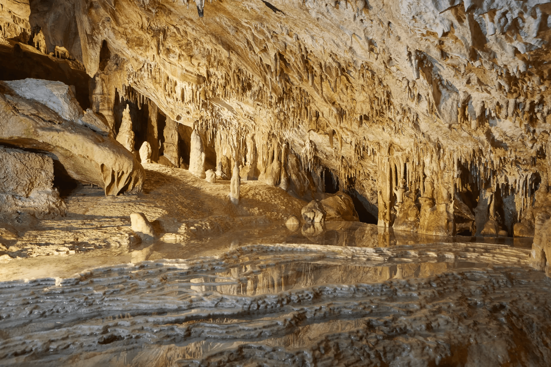 Can Marçà Caves