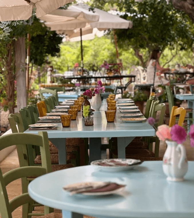 La Paloma Restaurant