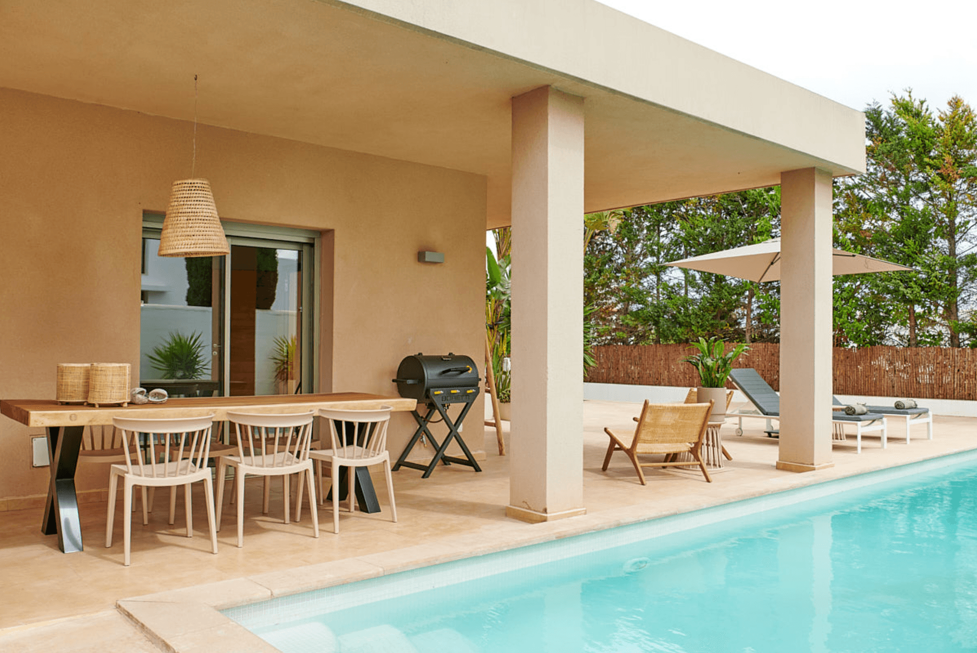 Covered terrace with a dining table looking onto the pool, Jesus, Ibiza