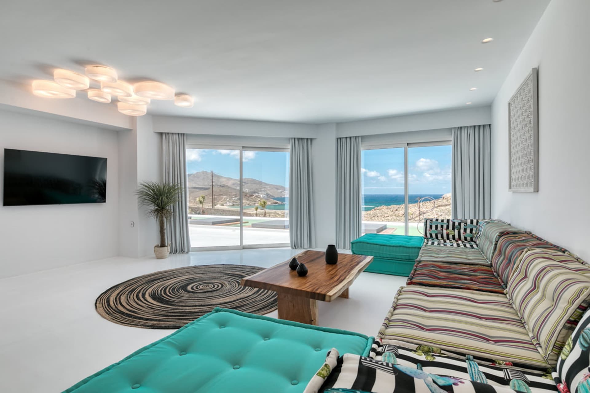Black Mansion 1 — photo 12