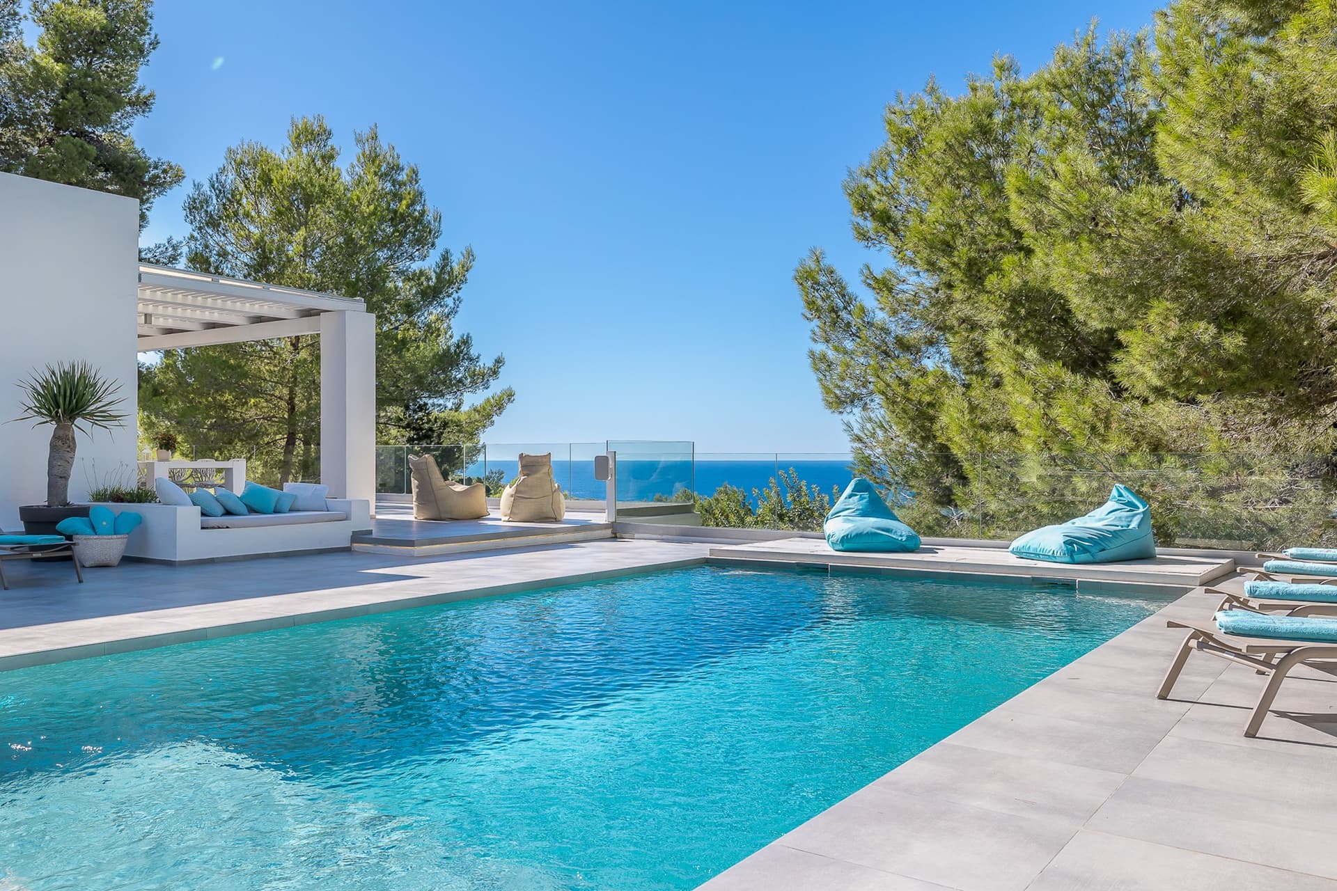 Villa Ivy — photo 3 of 68
