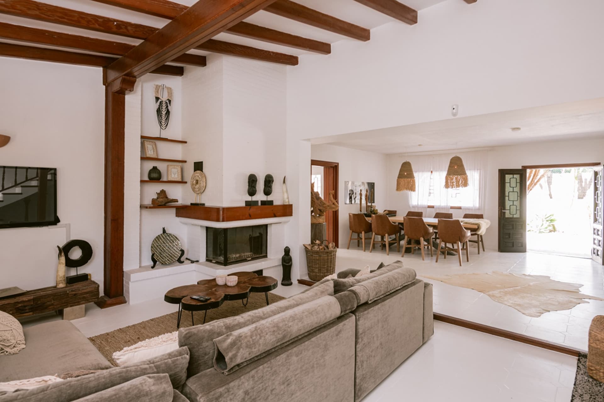 Villa Larish — photo 3 of 69
