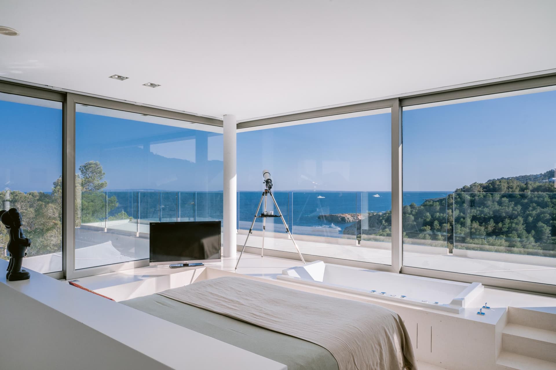 VILLA HORIZON | Exclusiva Villa Moderna con Piscina Infinity y Vistas al Mar, Roca Llisa, Ibiza — photo 18
