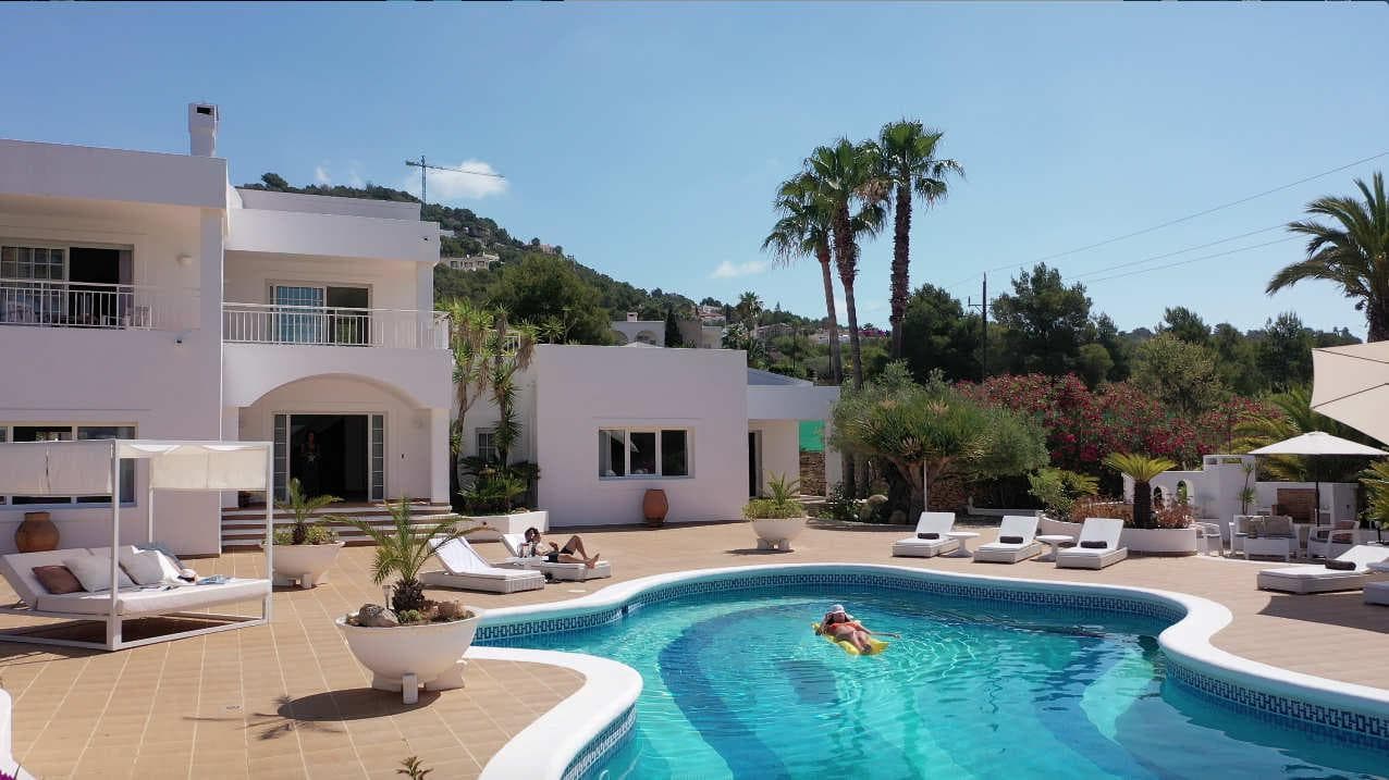 VILLA ANGEL I Exclusiva Villa de Lujo con Licencia Turística y Vistas a Dalt Vila , Jesús, Ibiza — photo 5