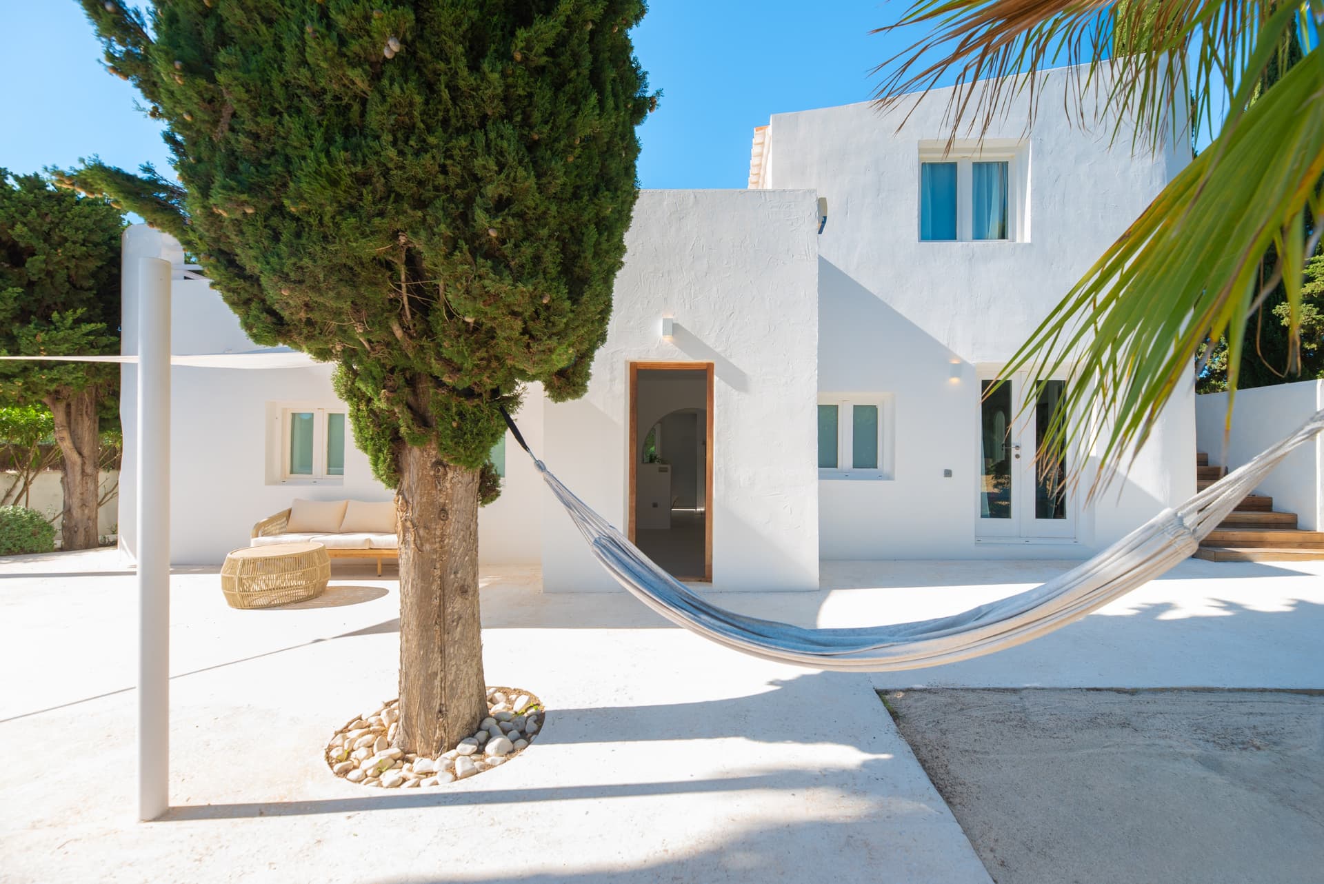 CAN MARIS | Exclusiva Villa Mediterránea con Vistas al Mar entre Cala Jondal y Sa Caleta, Ibiza — photo 12