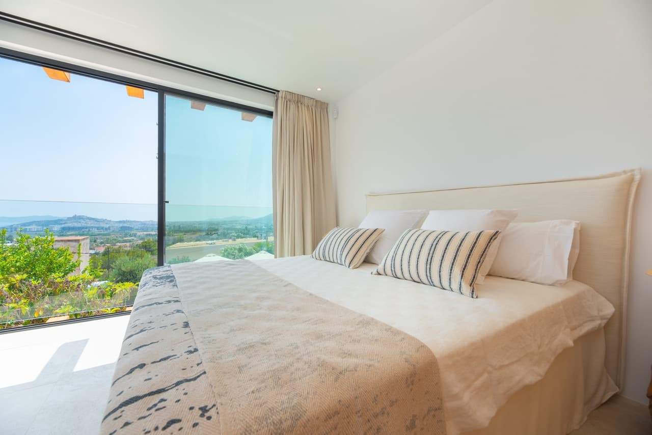 CAN BAO I Casa de lujo con vistas al mar cerca de Cap Martinet y jesús, Ibiza — photo 41