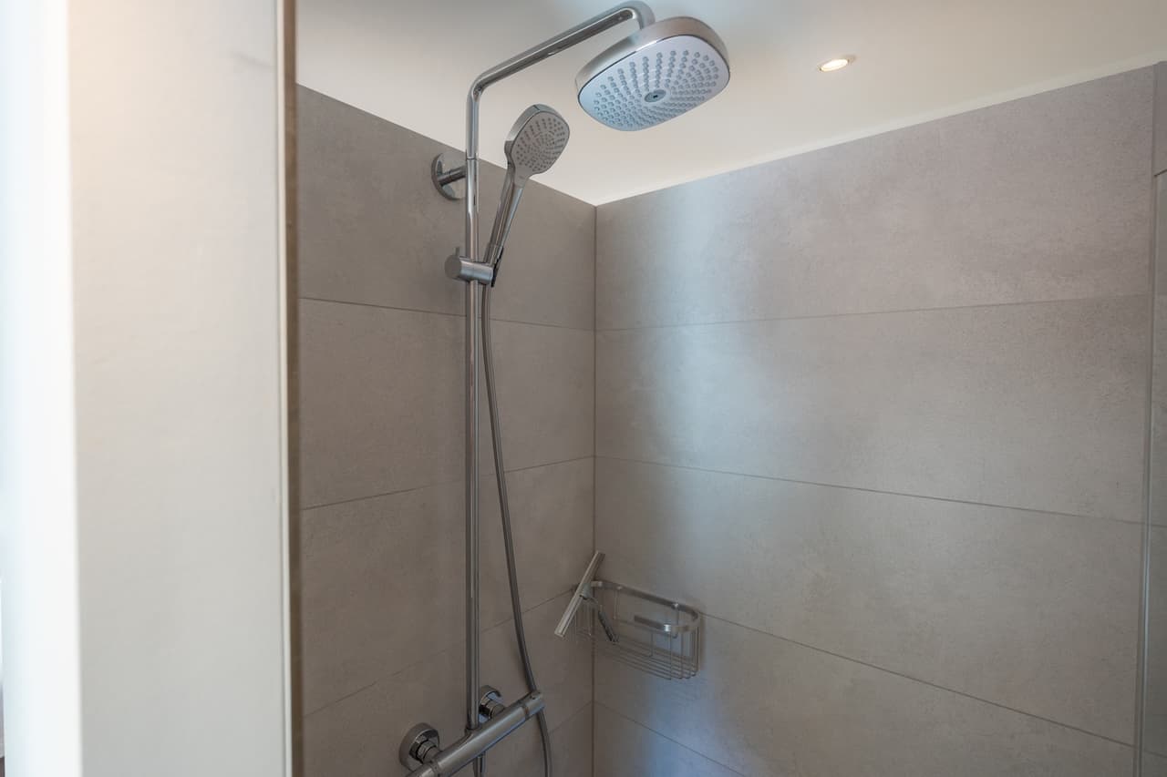 VILLA KIRA | Exclusiva Villa de Lujo Cerca de Cala Jondal con Piscina y Casa de Invitados en Sant Josep, Ibiza — photo 54