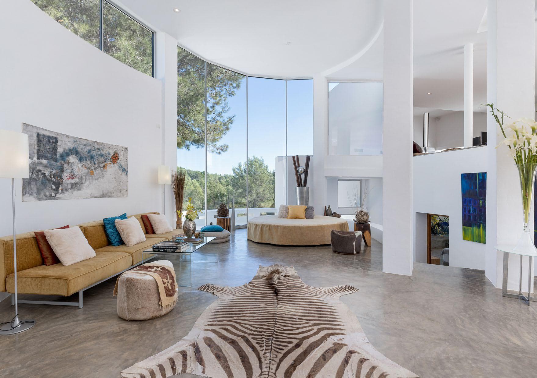 CAN PALM | Impresionante Mansión Vanguardista con Piscina Interior y Pista de Tenis en Santa Gertrudis, Ibiza — photo 12