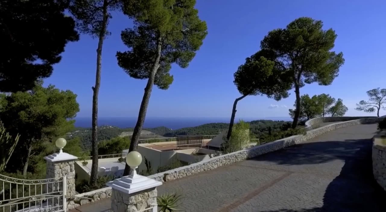 TOP HILL ESTATE | Exclusiva Finca de Ultra Lujo con 4 Villas y Vistas Panorámicas al Mar, Jesús, Ibiza — photo 9