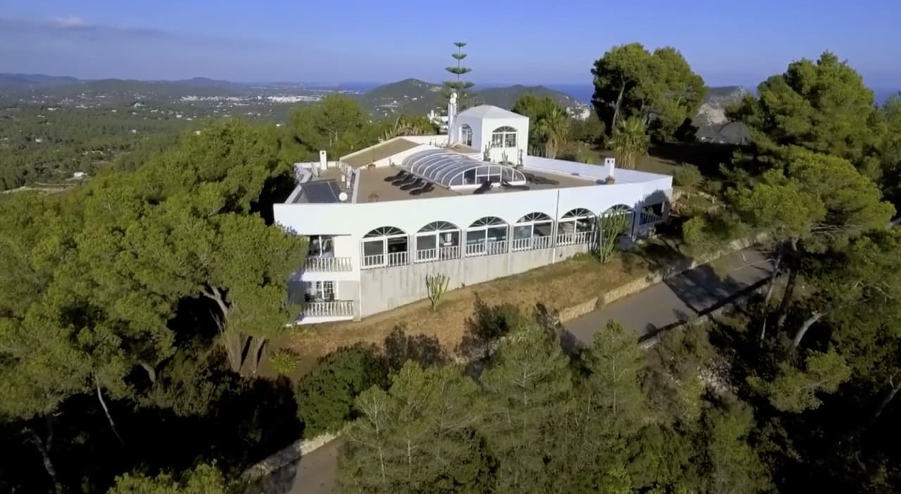 TOP HILL ESTATE | Exclusiva Finca de Ultra Lujo con 4 Villas y Vistas Panorámicas al Mar, Jesús, Ibiza — photo 17