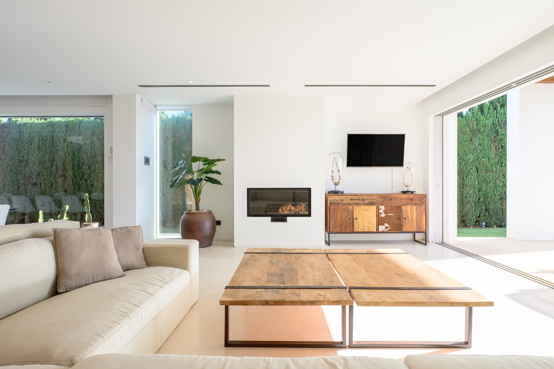 VILLA SOLARA | Exclusiva Villa de Lujo con Vistas al Sunset a Pocos Metros de Cala Conta, Ibiza — photo 16