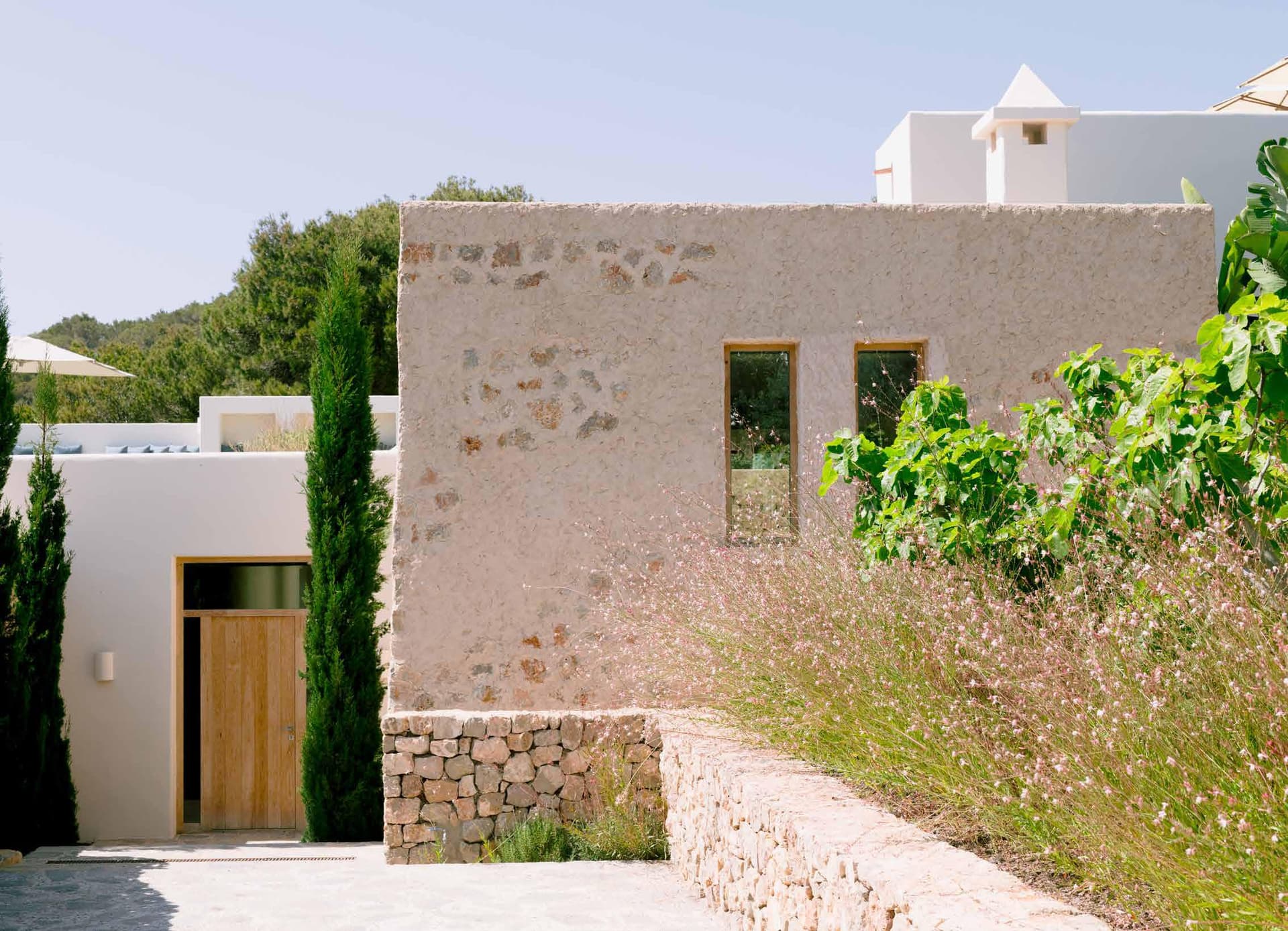 SES CALAS | Exclusiva Finca de Lujo con Dos Villas y Vistas Panorámicas al Mar en Santa Eulalia, Ibiza — photo 14