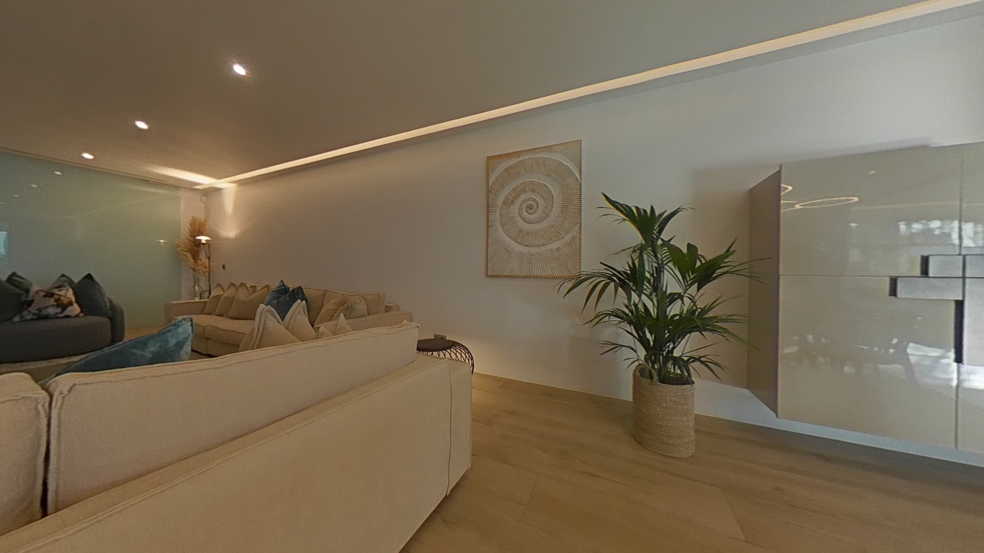 ESPACIOSO APARTAMENTO EN PLANTA BAJA EN URBANIZACIÓN DE LUJO, Talamanca, Ibiza — photo 37