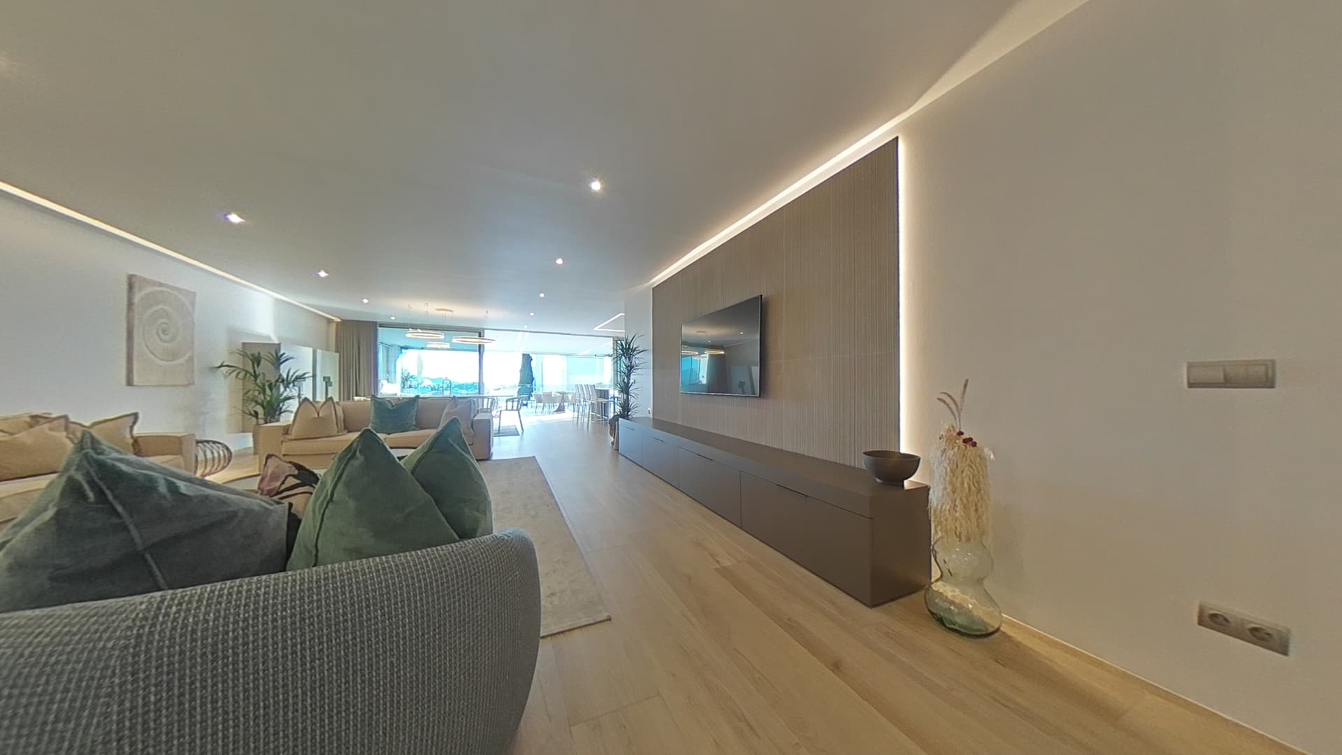 ESPACIOSO APARTAMENTO EN PLANTA BAJA EN URBANIZACIÓN DE LUJO, Talamanca, Ibiza — photo 23