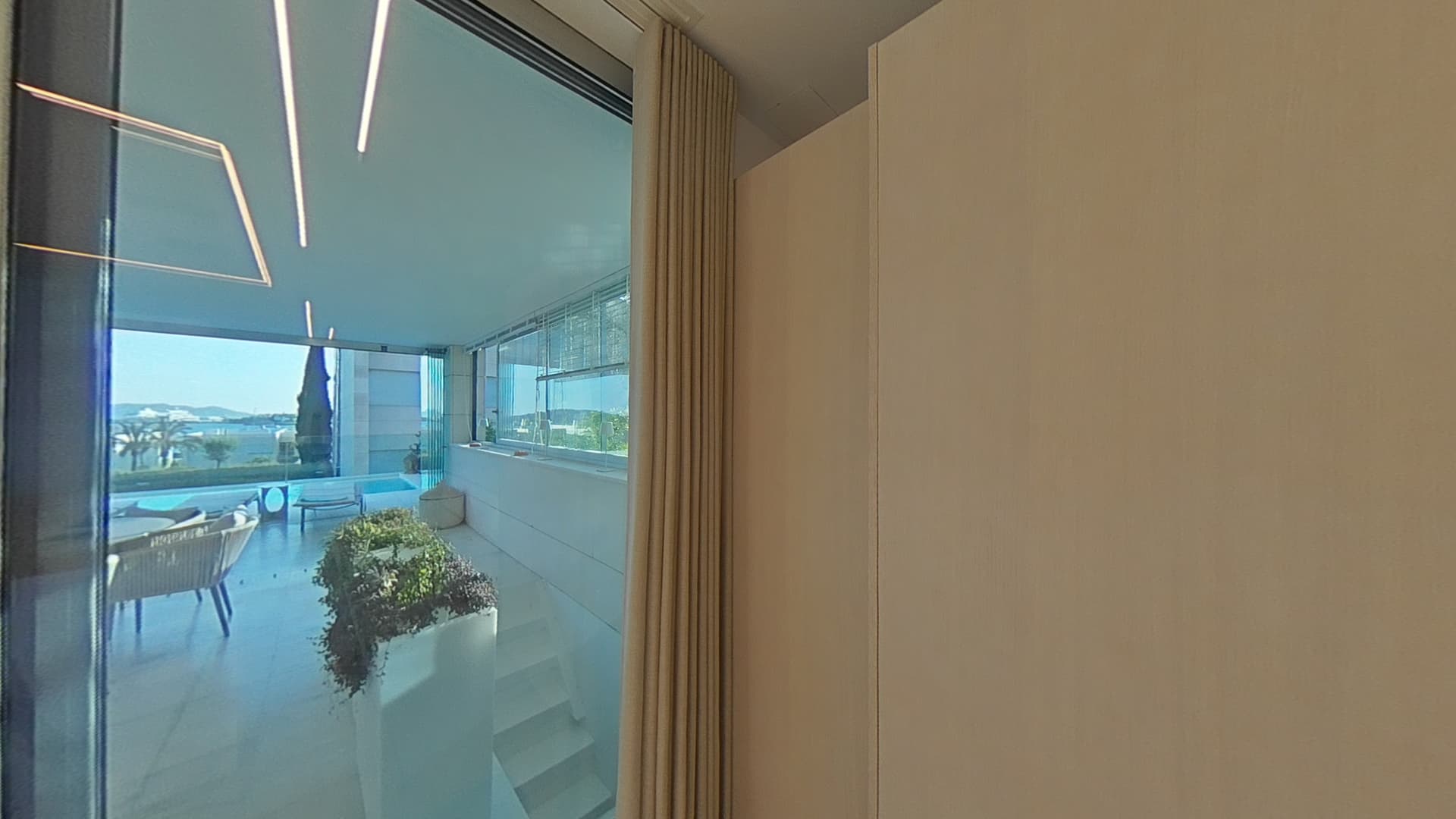 ESPACIOSO APARTAMENTO EN PLANTA BAJA EN URBANIZACIÓN DE LUJO, Talamanca, Ibiza — photo 47