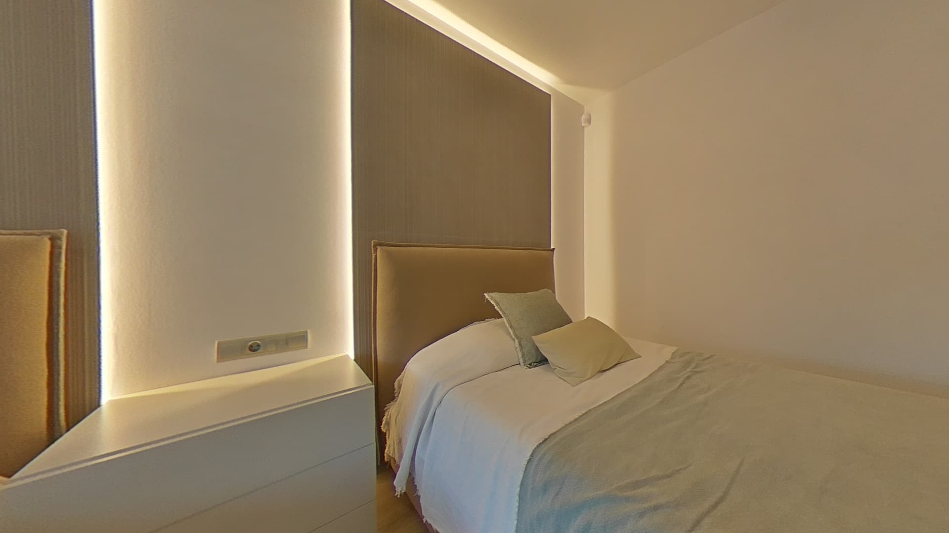 ESPACIOSO APARTAMENTO EN PLANTA BAJA EN URBANIZACIÓN DE LUJO, Talamanca, Ibiza — photo 102