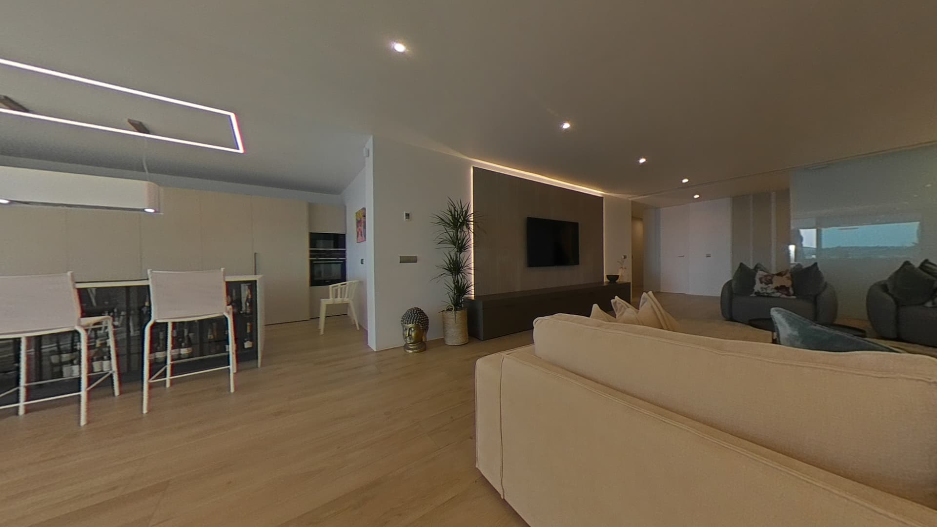 ESPACIOSO APARTAMENTO EN PLANTA BAJA EN URBANIZACIÓN DE LUJO, Talamanca, Ibiza — photo 36
