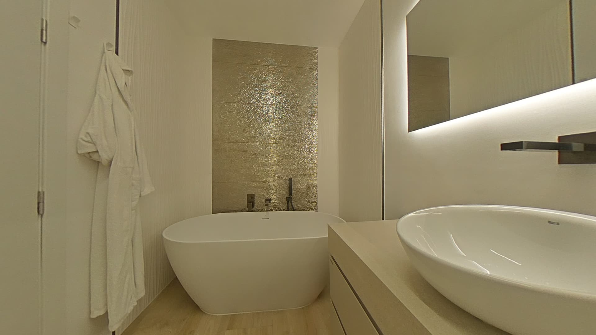 ESPACIOSO APARTAMENTO EN PLANTA BAJA EN URBANIZACIÓN DE LUJO, Talamanca, Ibiza — photo 98