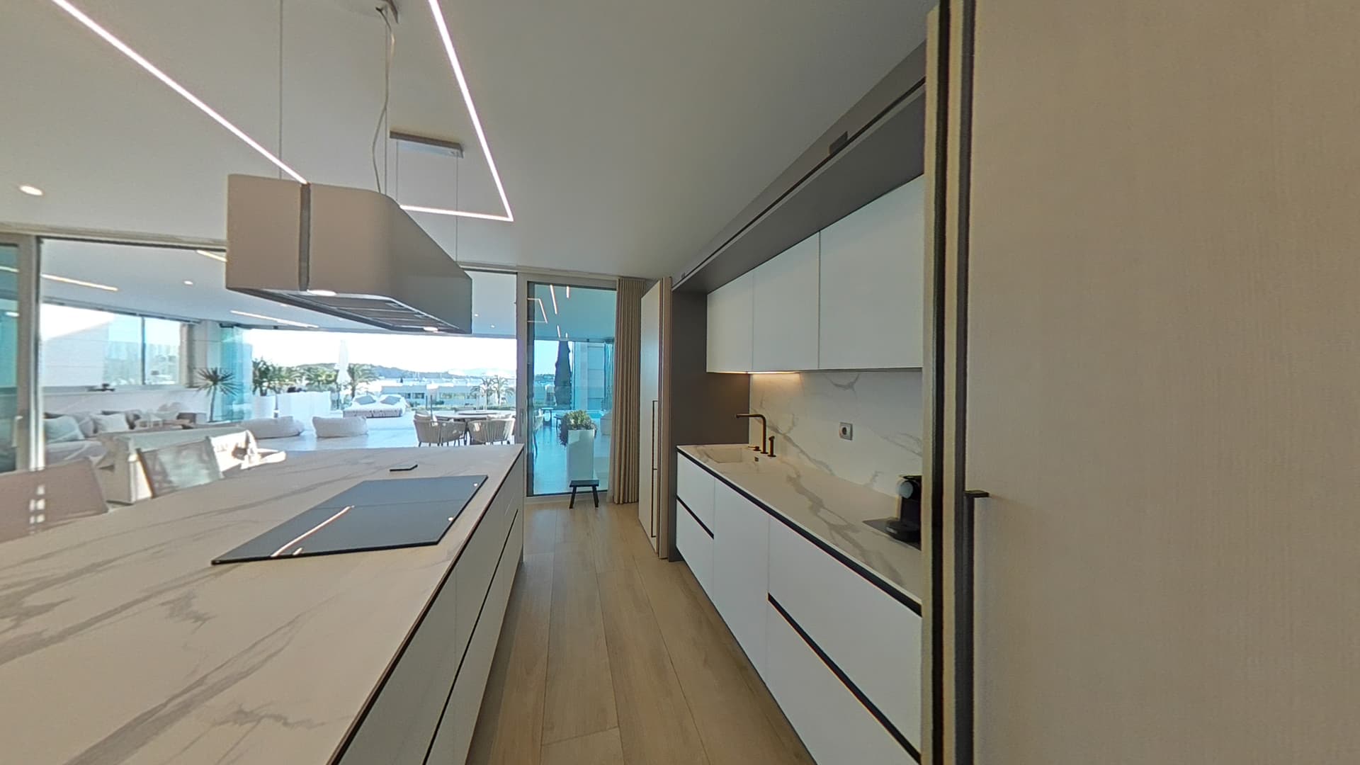 ESPACIOSO APARTAMENTO EN PLANTA BAJA EN URBANIZACIÓN DE LUJO, Talamanca, Ibiza — photo 52