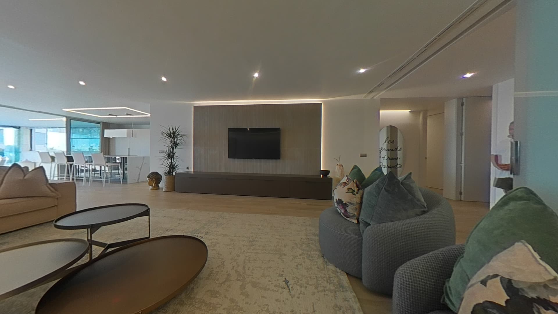 ESPACIOSO APARTAMENTO EN PLANTA BAJA EN URBANIZACIÓN DE LUJO, Talamanca, Ibiza — photo 34