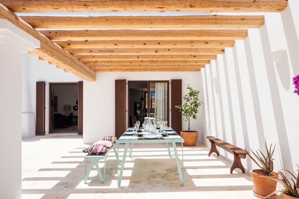 CAN PROVENCE | Exclusiva Finca Ibicenca con Piscina y Casa de Invitados en Santa Eulalia, Ibiza — photo 5