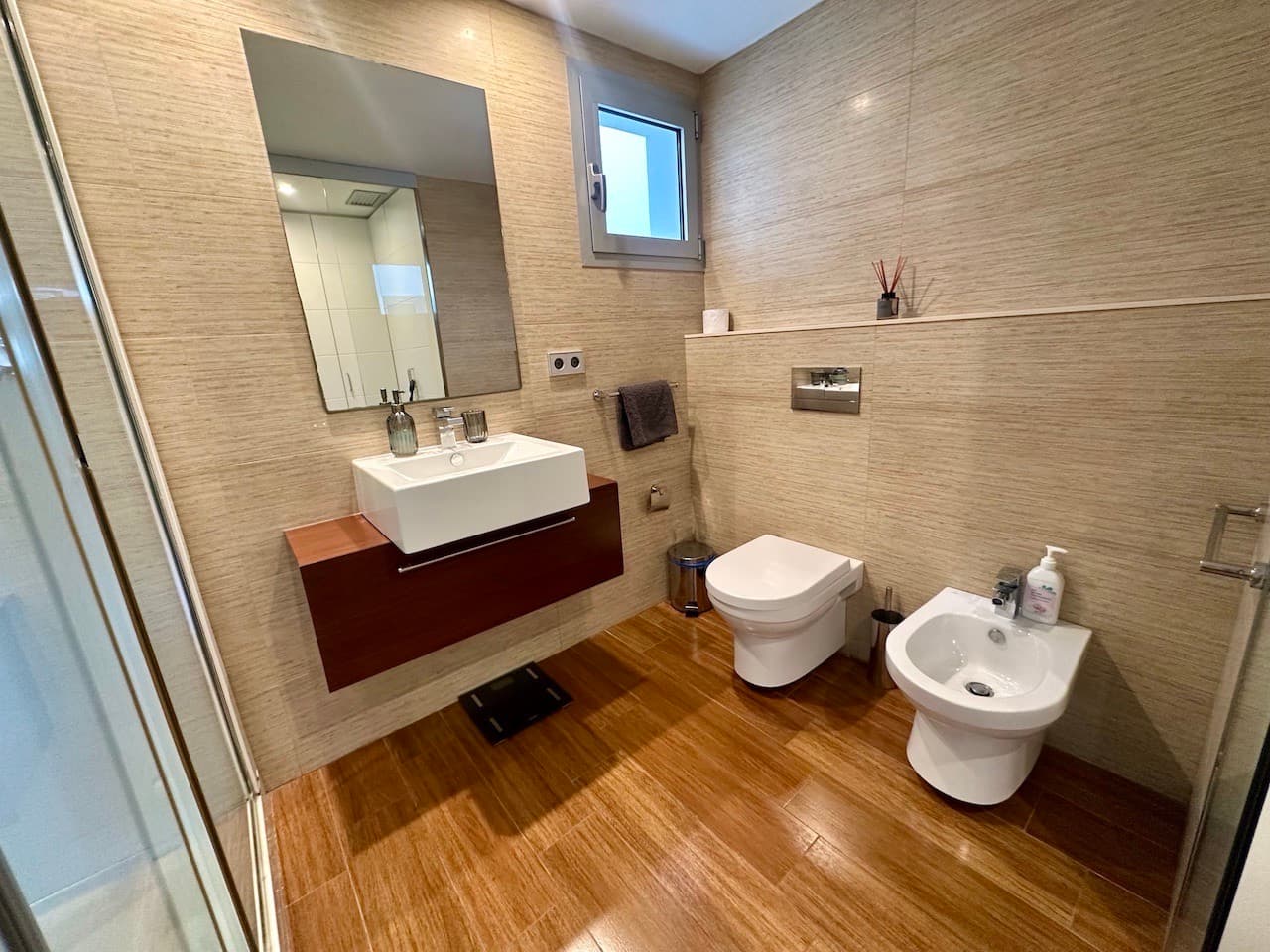 Apartamento Ikebana | Elegante Piso con Terraza y Piscina en Marina Botafoch, Ibiza — photo 21