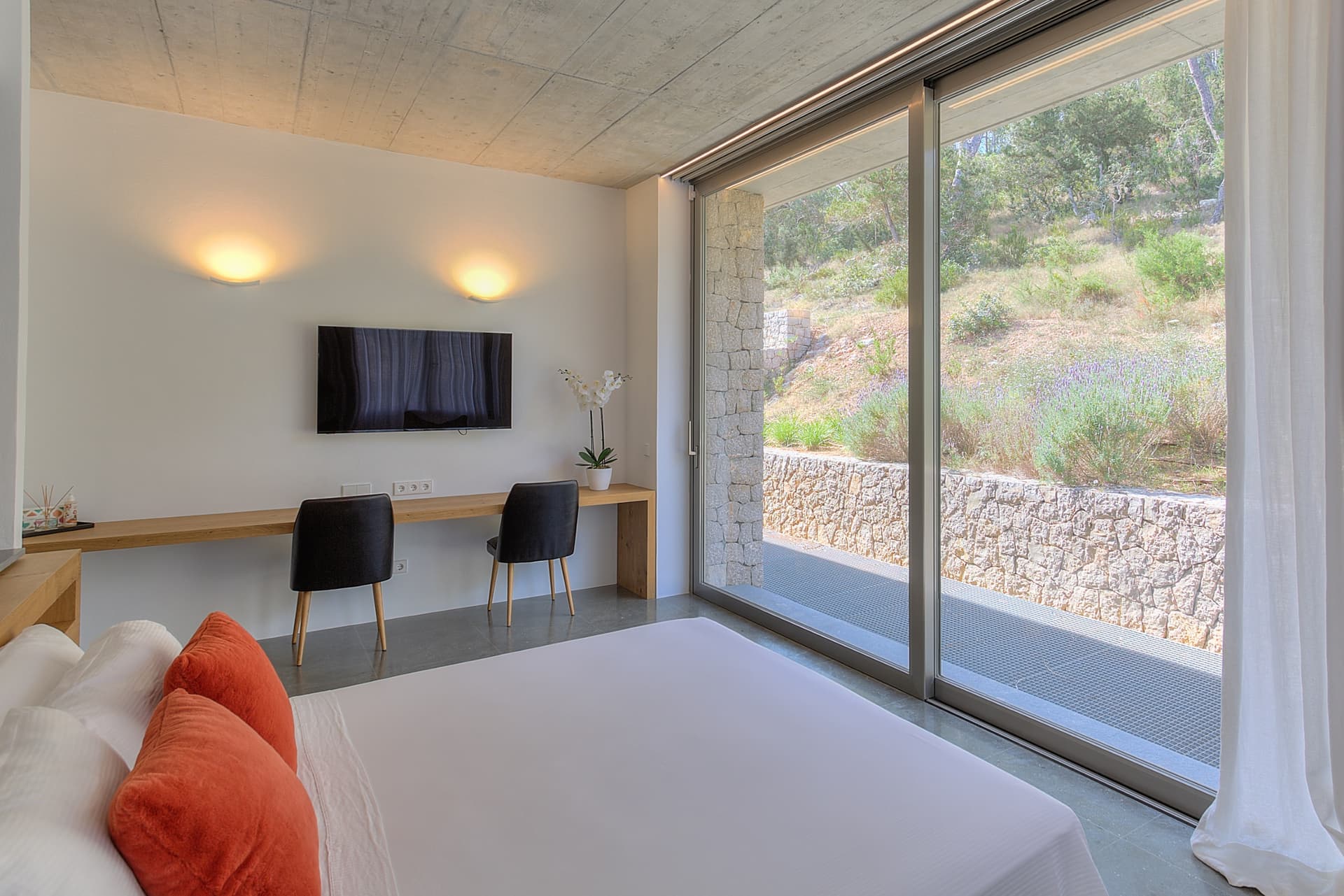 VILLA BELLE CON VISTAS ABIERTAS Y BONITA PISCINA , Santa Eulalia Del Rio, Ibiza — photo 18