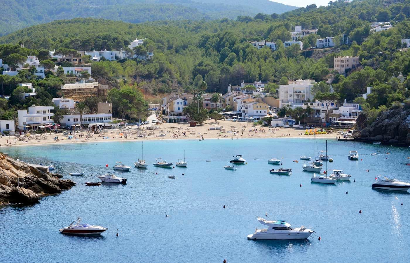 EDIFICIO EN VENTA CON VISTAS PANORAMICAS, Cala Vadella, Ibiza — Edificio, Cala Vedella - Cala Tarida · Sant Josep de sa Talaia, Ibiza
