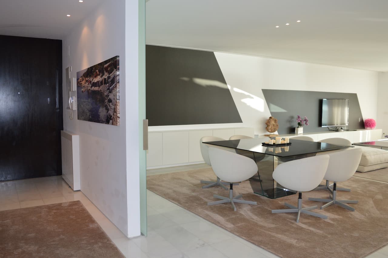 APARTAMENTO DE LUJO ES POUET, PRIMERA LINEA Talamanca, Ibiza — photo 3 of 37