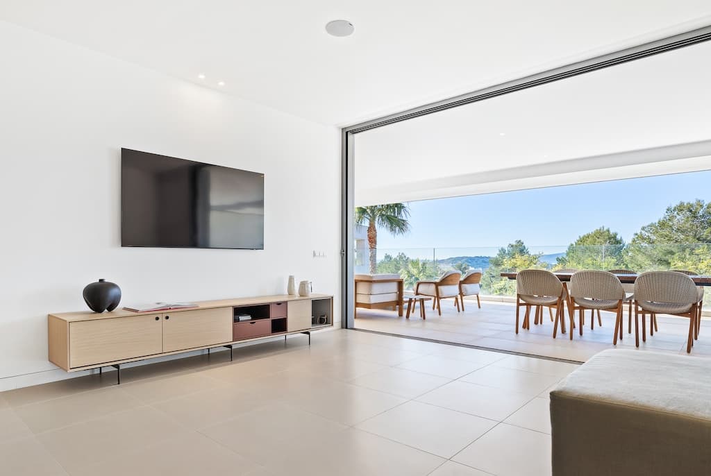 APARTAMENTO DE LUJO EN URBANIZACION CERRADA CON PISCINA, GYMNASIO Y VISTAR MAR, Cap Martinet, Ibiza — photo 5