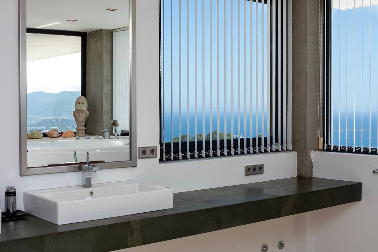 VILLA ABIGAIL CON VISTAS AL MAR, Talamanca, Ibiza — photo 15