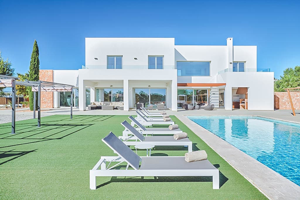 VILLA ASHLEY, Jesus, Ibiza — photo 3 of 32