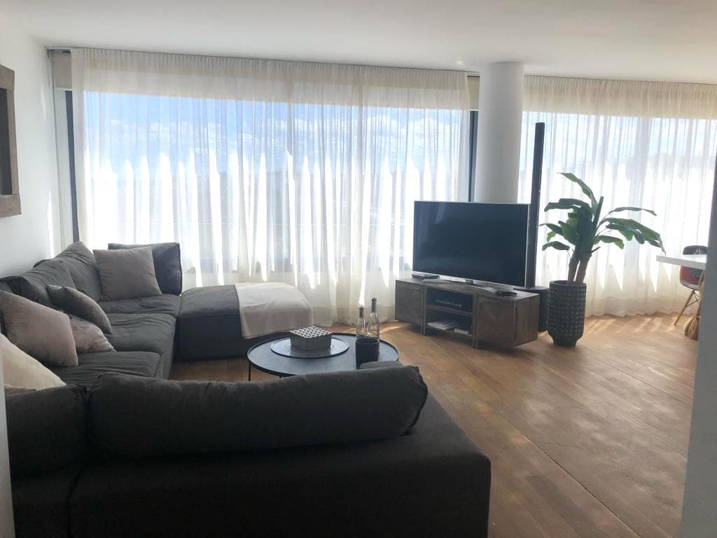 Apartamento con Vistas al Mar | Piso con Terraza, Gimnasio y Garaje en Marina Botafoch, Ibiza — photo 11