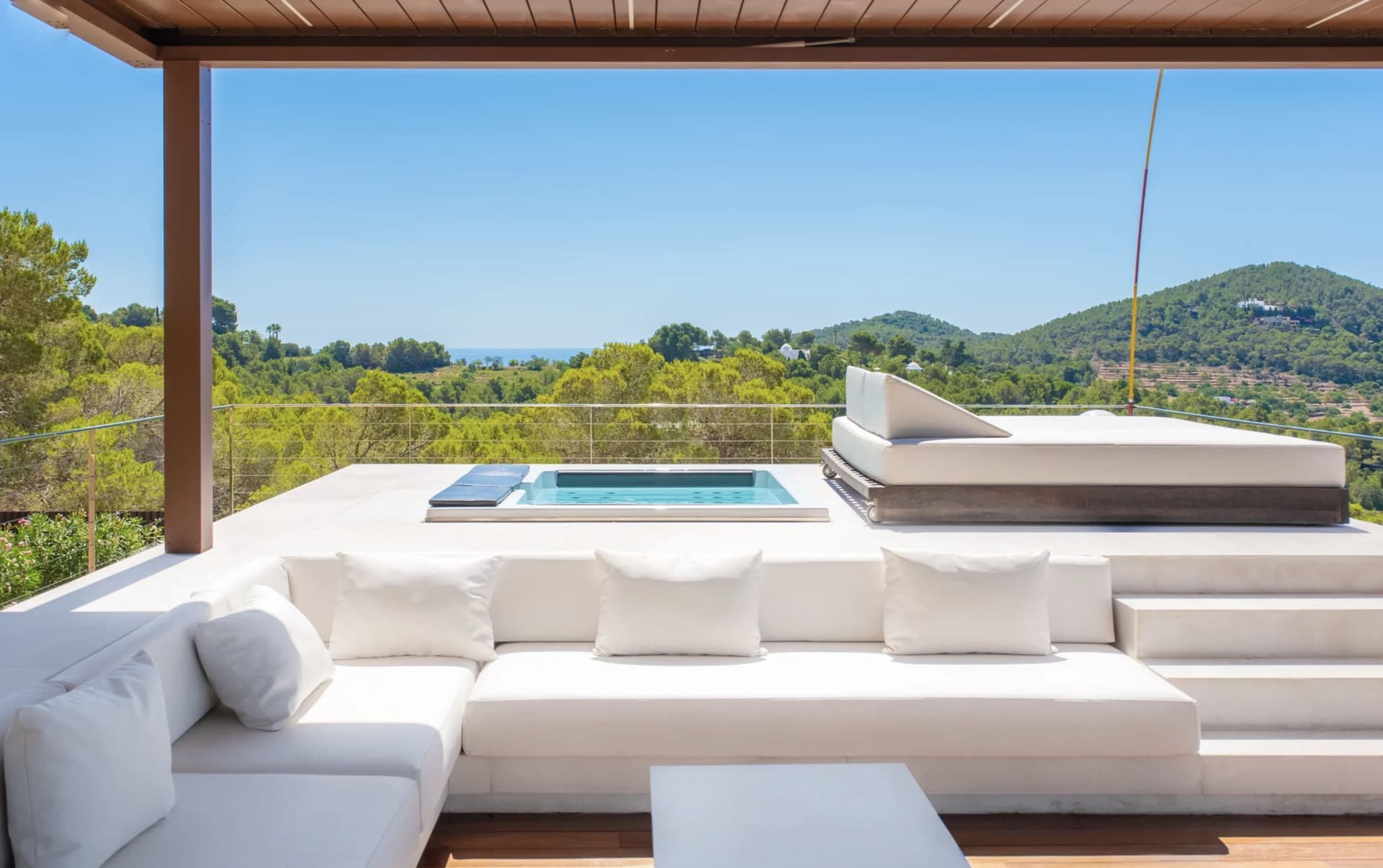 VILLA BAILE, con vistas panoramicas al mar en urbanizacion cerrada, Can Rimbau, Ibiza — photo 16