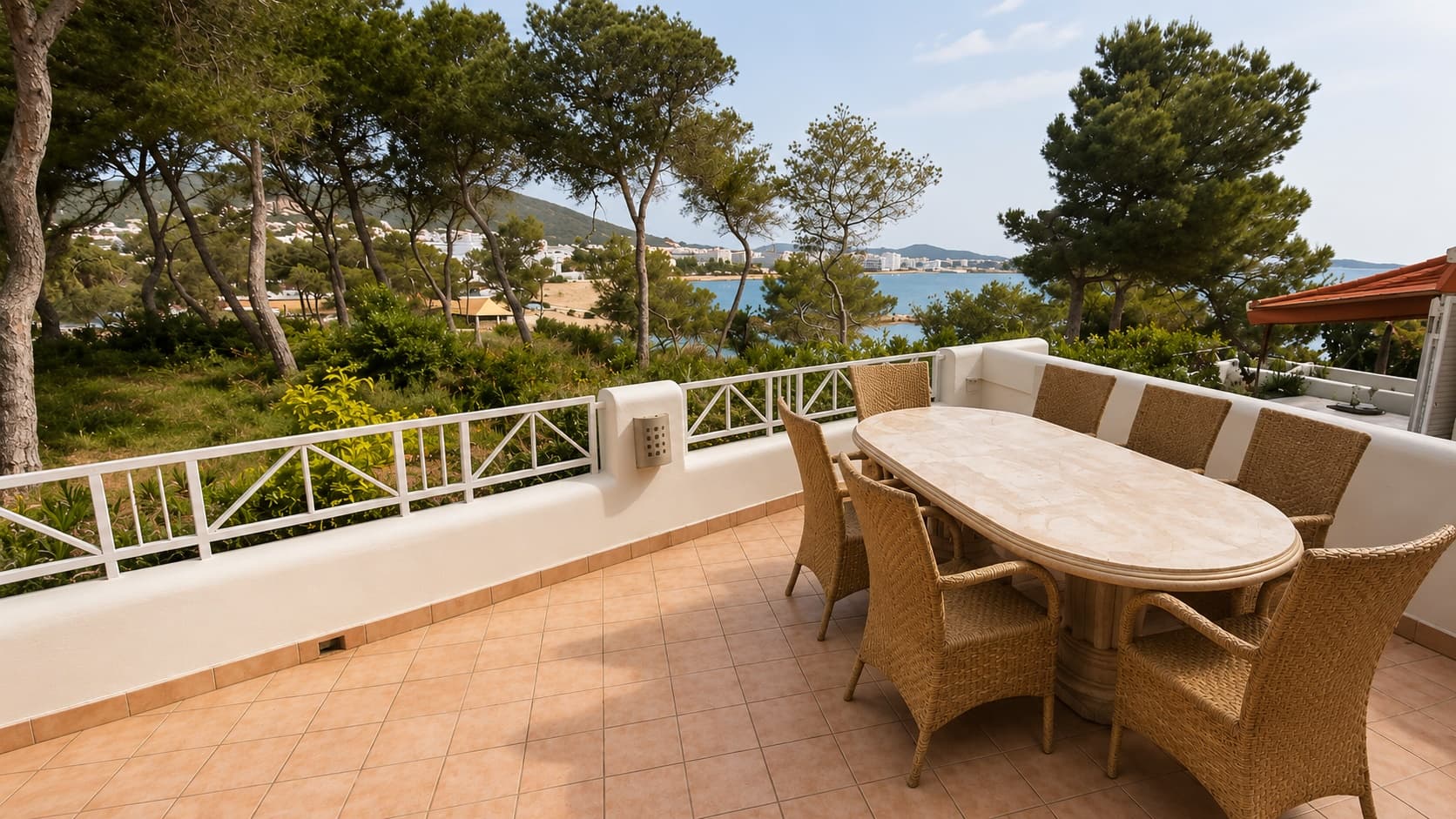 Casa Adosada | Vivienda con Vistas al Mar, Piscina y Terrazas en Santa Eulària, Ibiza