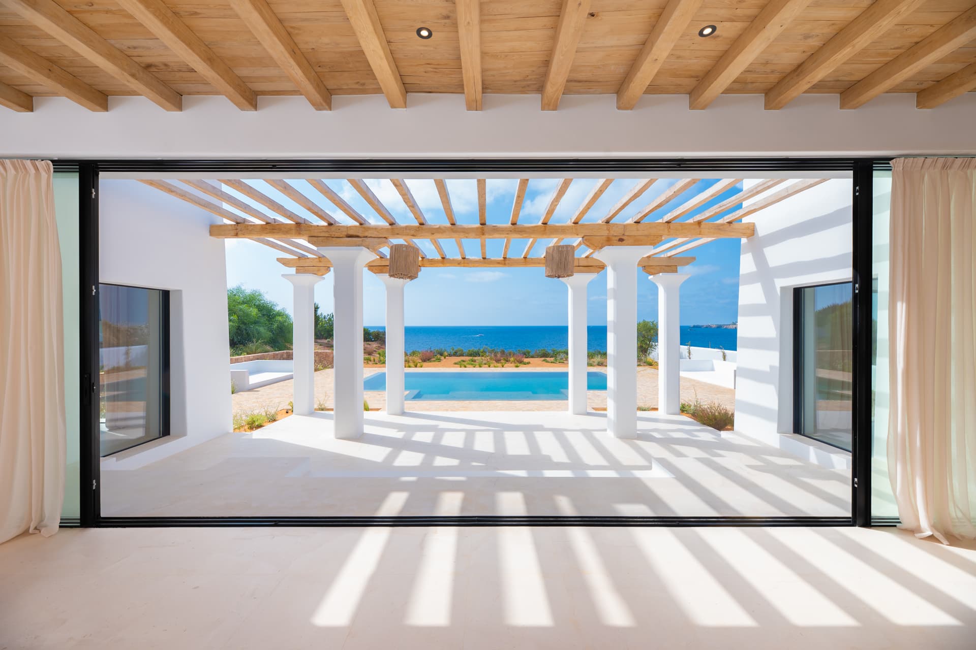 VILLA NUEVA CONSTRUCCIÓN PRIMERA LÍNEA MAR, Cala Llenya — photo 13