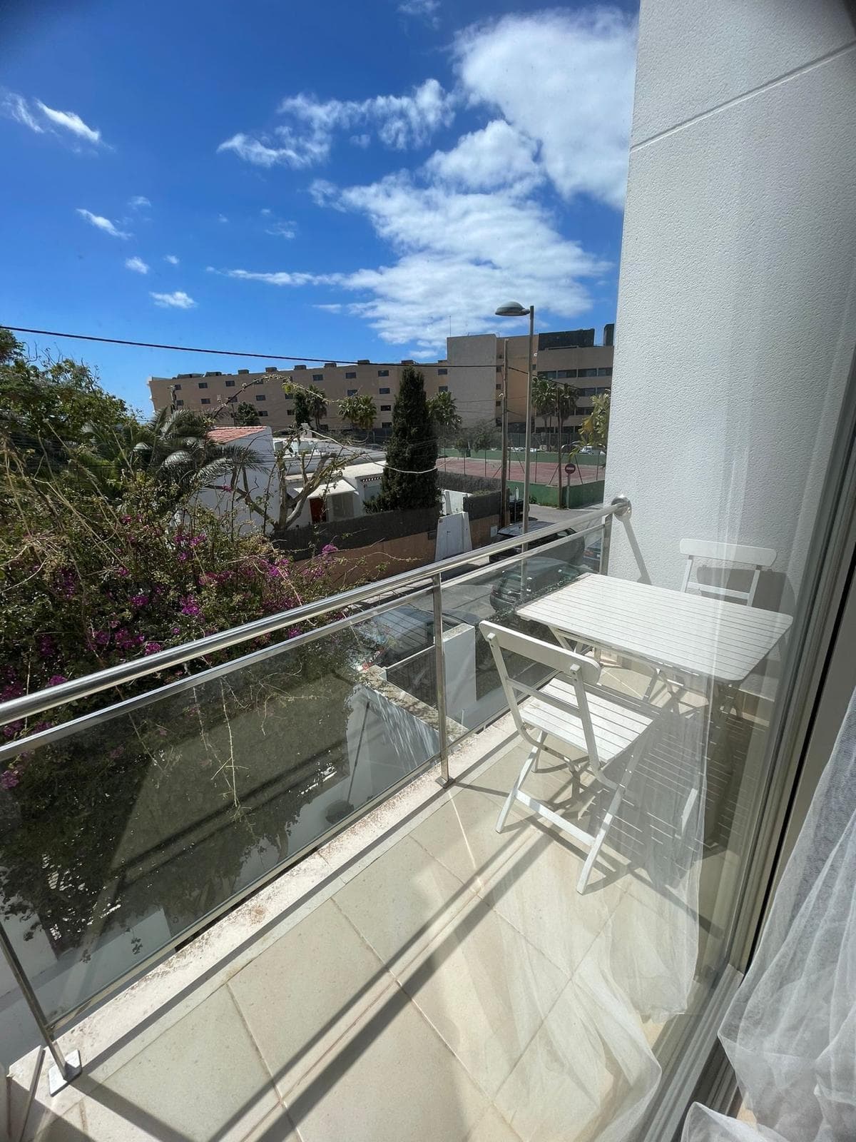 AMPLIO APARTAMENTO CON BALCÓN (ILLA PLANA), Marina Botafoch — Apartamento, Marina Botafoc - Platja de Talamanca · Eivissa, Ibiza