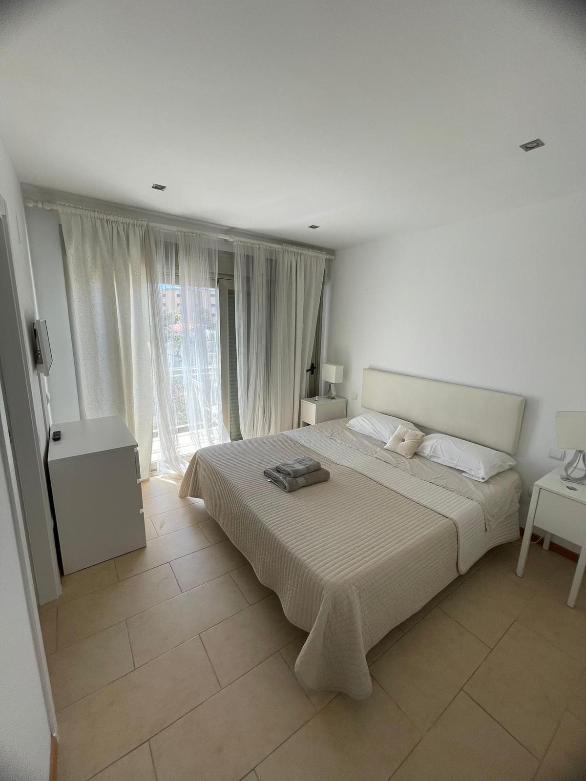 AMPLIO APARTAMENTO CON BALCÓN (ILLA PLANA), Marina Botafoch — photo 5