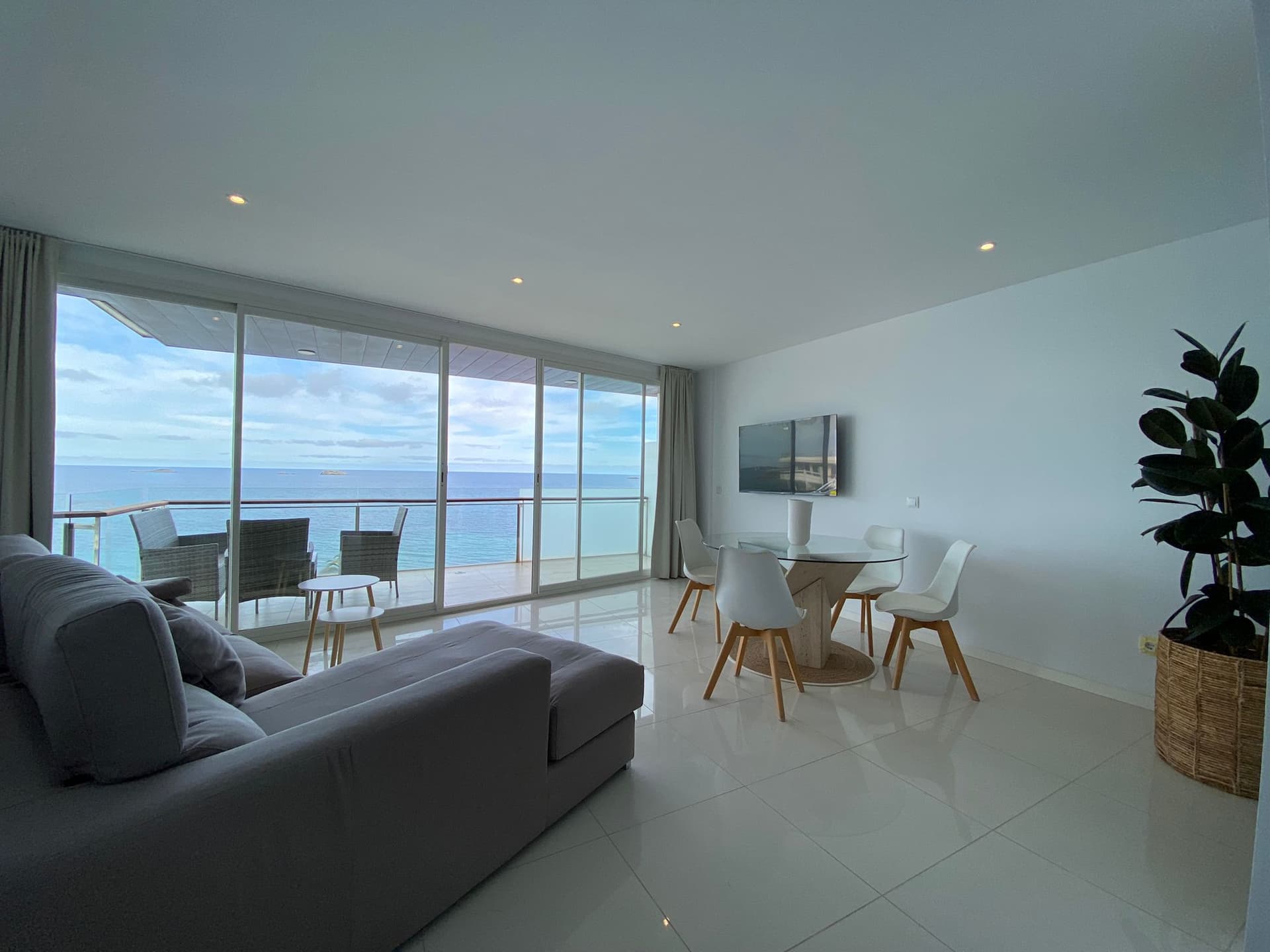 APARTAMENTO LUJO PRIMERA LINEA MAR CON PISCINA, Ibiza — photo 4