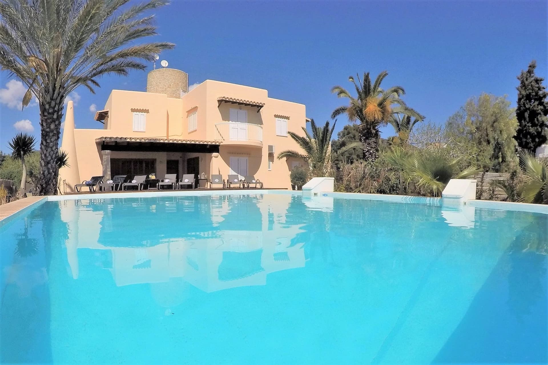 VILLA DUNE, San Jordi