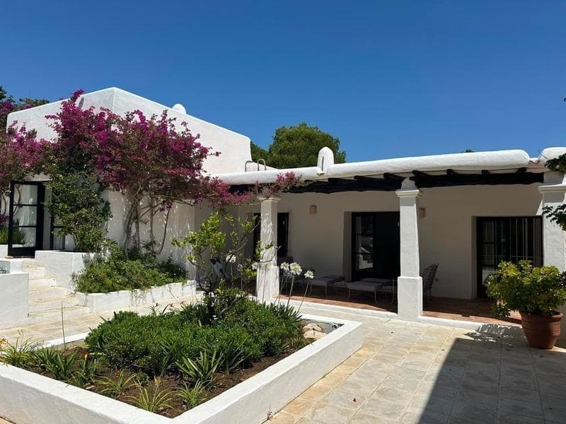 CAN UVA | Finca de Lujo con Licencia Turística junto al Campo de GolfIbiza — photo 13