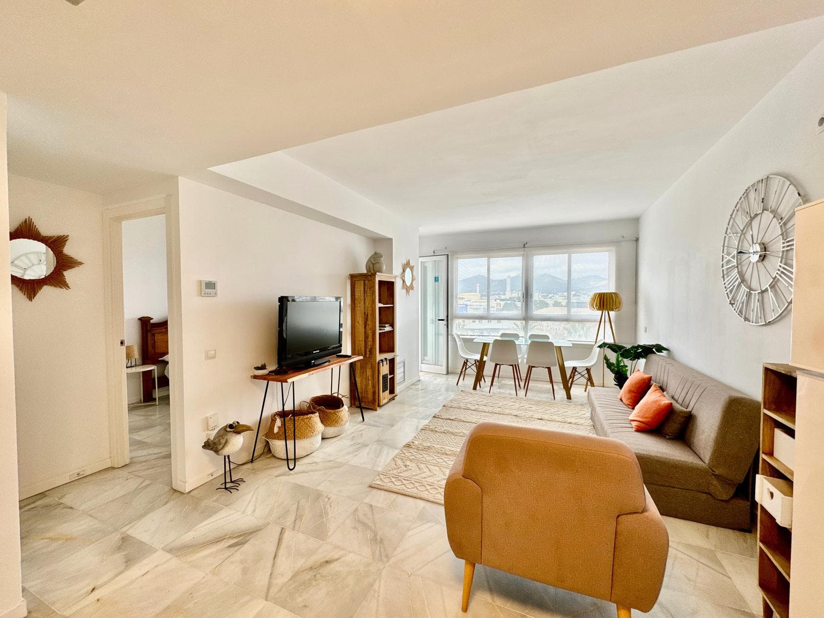 Apartamento de 1 dormitorio con terraza y piscina, Marina Botafoch, Ibiza — photo 8