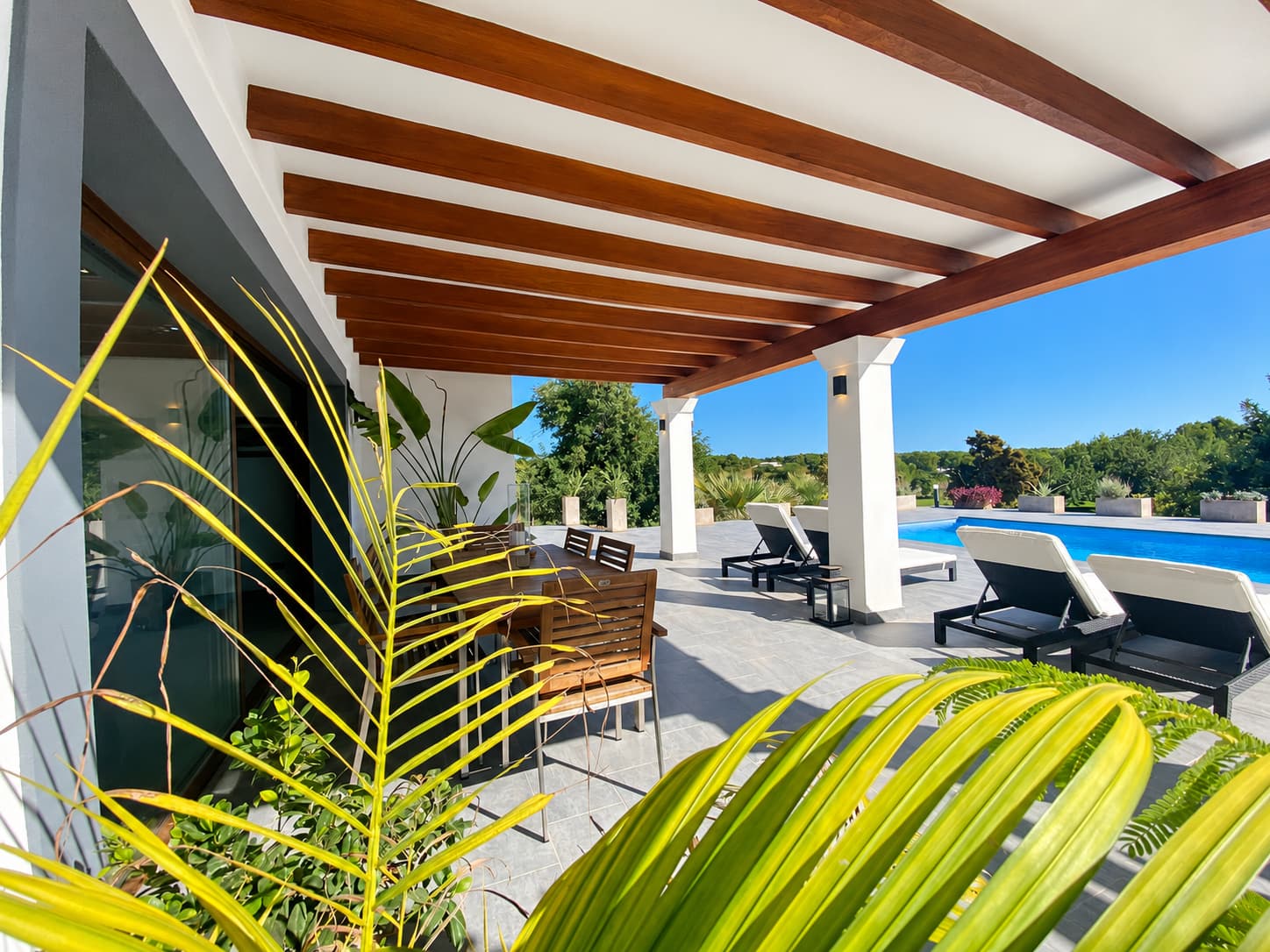 Casa en Alquiler Invierno| 3 Dormitorios, Piscina y 7.000 m² de Parcela en Santa Eulalia, Ibiza — photo 12