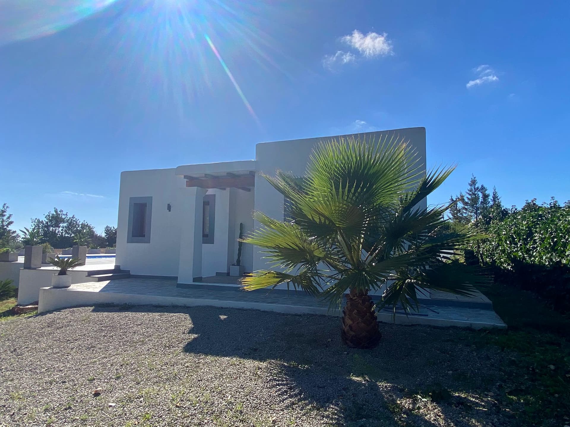 Casa en Alquiler Invierno| 3 Dormitorios, Piscina y 7.000 m² de Parcela en Santa Eulalia, Ibiza